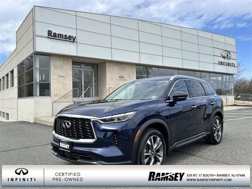 2022 INFINITI QX60 LUXE