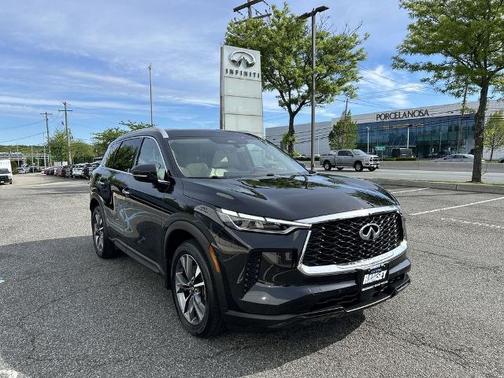 Mineral Black 2023 INFINITI QX60 LUXE