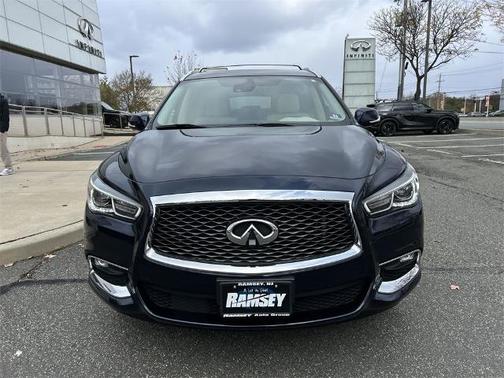2019 INFINITI QX60 LUXE
