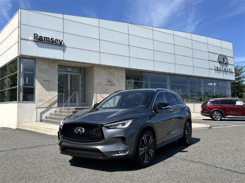 2022 INFINITI QX50 LUXE