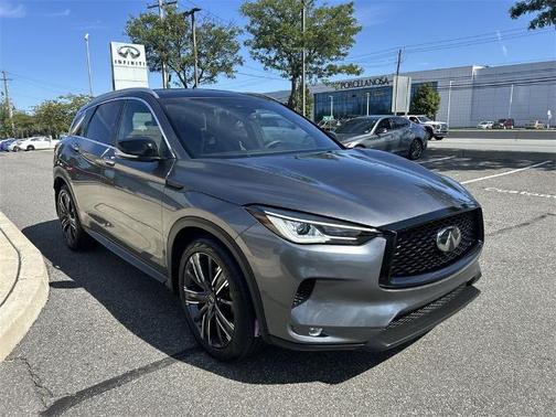 2022 INFINITI QX50 LUXE