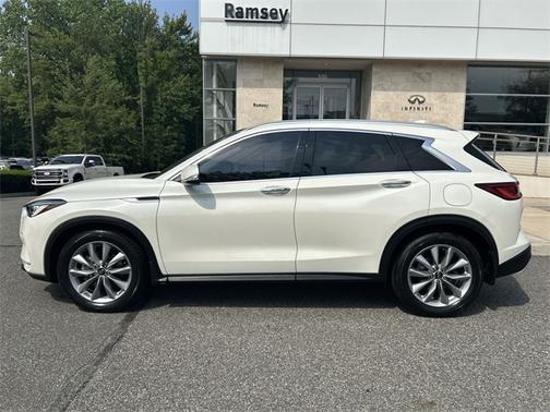 2022 INFINITI QX50 LUXE
