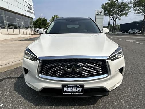 2022 INFINITI QX50 LUXE