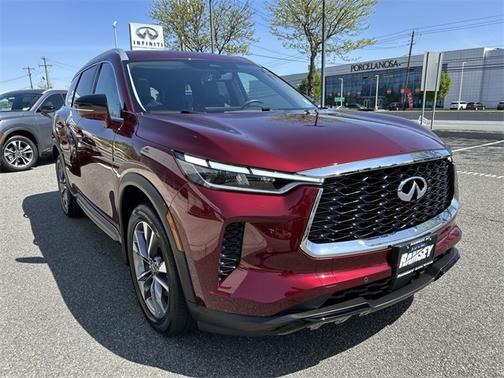 2024 INFINITI QX60 LUXE