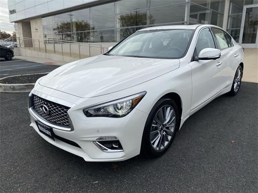 2022 INFINITI Q50 LUXE