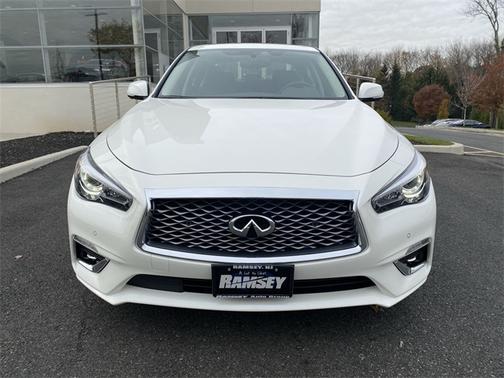 2022 INFINITI Q50 LUXE