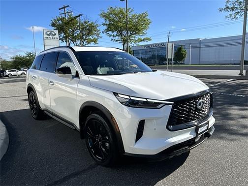 2025 INFINITI QX60 LUXE