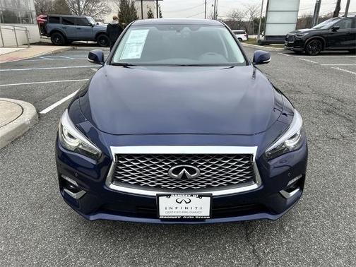 2022 INFINITI Q50 LUXE