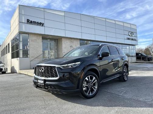 2025 INFINITI QX60 LUXE