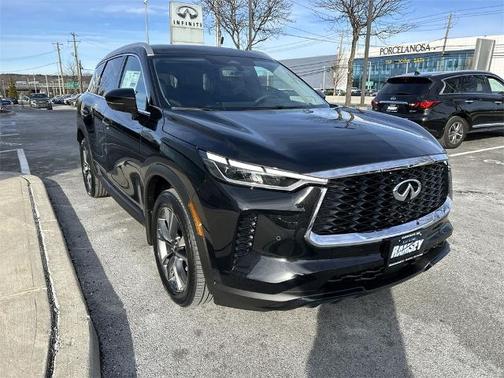 2025 INFINITI QX60 LUXE