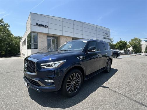 2024 INFINITI QX80 SENSORY
