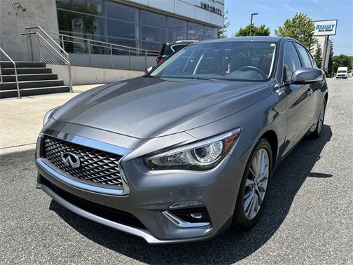 2023 INFINITI Q50 LUXE