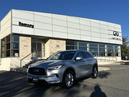 2021 INFINITI QX50 LUXE