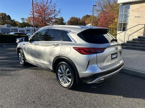 2021 INFINITI QX50 LUXE