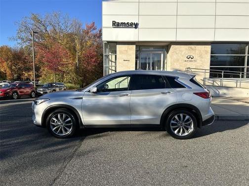 2021 INFINITI QX50 LUXE