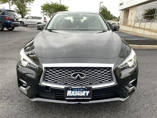 2022 INFINITI Q50 LUXE