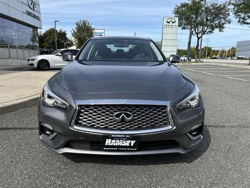 2023 INFINITI Q50 LUXE