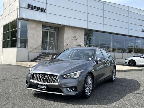 2023 INFINITI Q50 LUXE