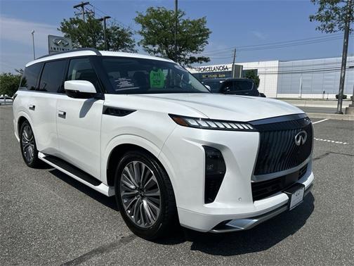 2025 INFINITI QX80 SENSORY
