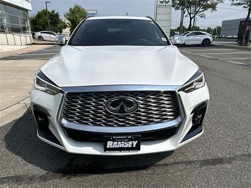 2024 INFINITI QX55 LUXE