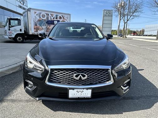 2022 INFINITI Q50 LUXE