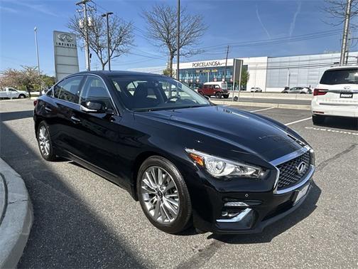 2022 INFINITI Q50 LUXE