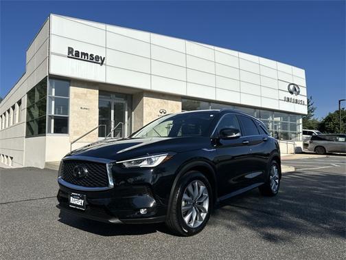 2022 INFINITI QX50 LUXE