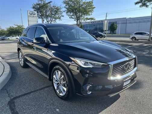 2022 INFINITI QX50 LUXE