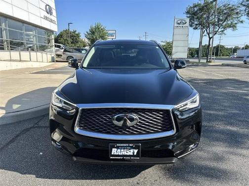 2022 INFINITI QX50 LUXE