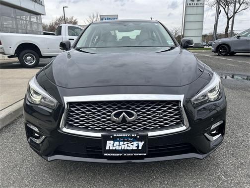 2022 INFINITI Q50 LUXE