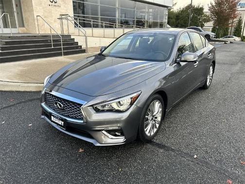 2022 INFINITI Q50 LUXE
