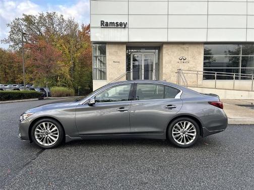 2022 INFINITI Q50 LUXE