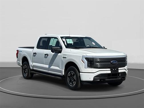 2023 Ford F-150 Lightning XLT