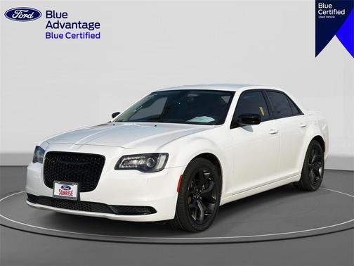 2022 Chrysler 300 Touring
