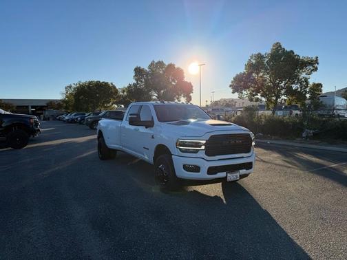 2024 RAM 3500 Laramie