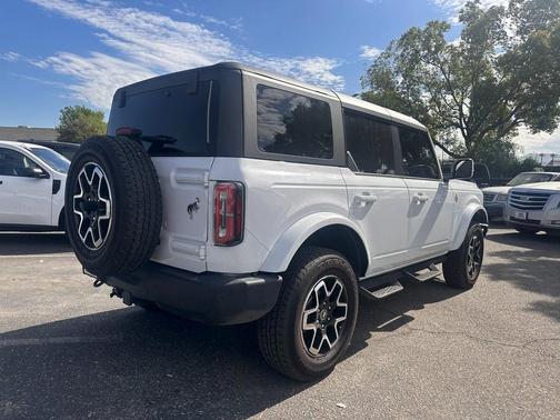 2024 Ford Bronco Outer Banks