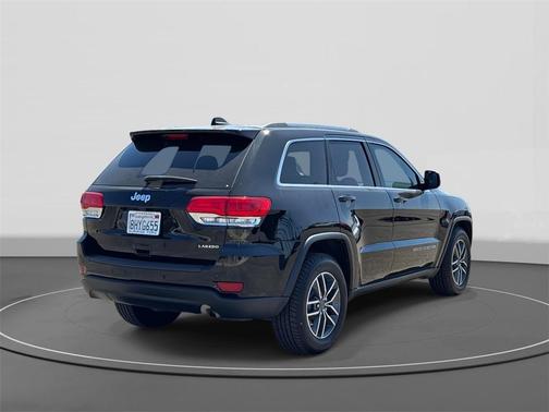 2019 Jeep Grand Cherokee Laredo E