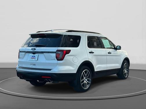 2018 Ford Explorer sport