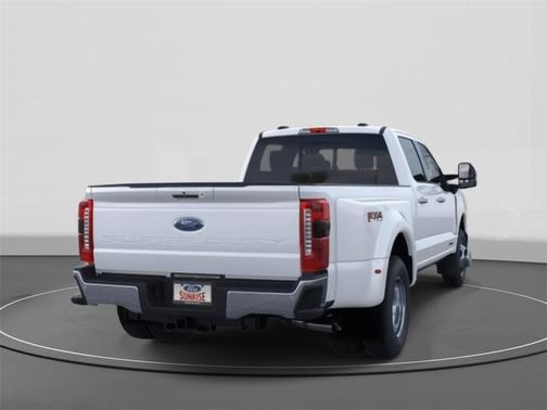 2025 Ford F-350 Lariat Super Duty
