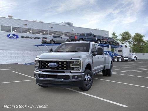 2025 Ford F-350 Lariat Super Duty