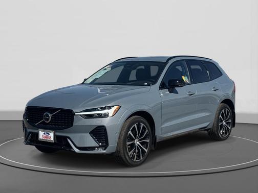 2024 Volvo XC60 B5 Plus Dark Theme
