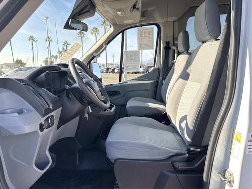 2017 Ford Transit-350 XLT