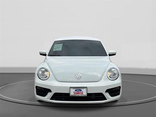 2019 Volkswagen Beetle 2.0T S