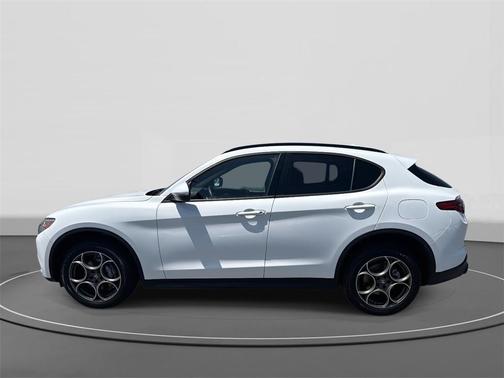 2022 Alfa Romeo Stelvio Sprint