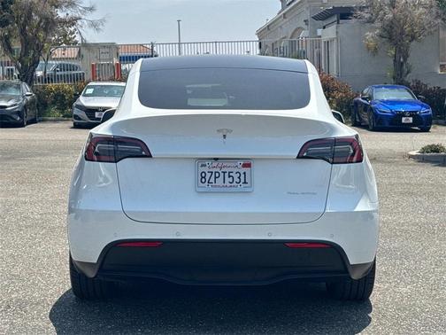 2022 Tesla Model Y Long Range