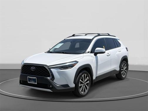 2022 Toyota Corolla Cross XLE