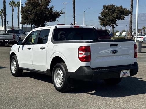 2022 Ford Maverick XL