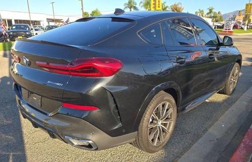 2021 BMW X6 xDrive40i