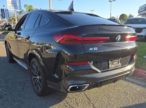 2021 BMW X6 xDrive40i