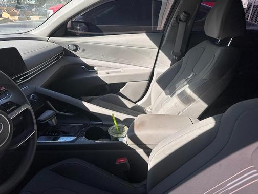 2024 Hyundai ELANTRA HEV Blue